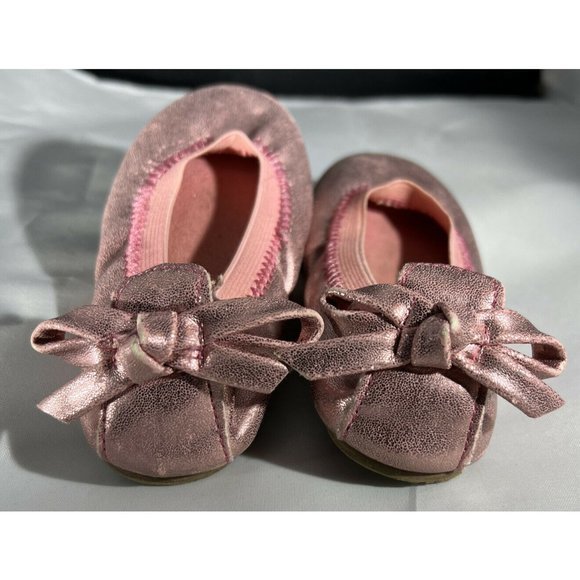Gap Size 6 Toddler Girls Pink Shiny Ballet Flat with Back Bow - Picture 2 of 6